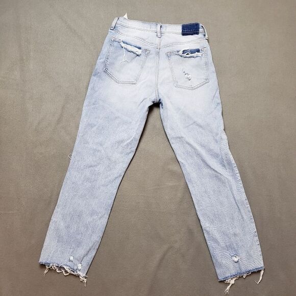 ABERCROMBIE & Fitch • Mid rise Boyfriend Jean in Medium Blue Distressed • 26 - Picture 2 of 14